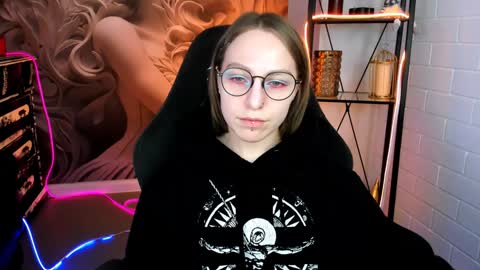 APHEX QUEEN online show from February 2, 8:19 pm