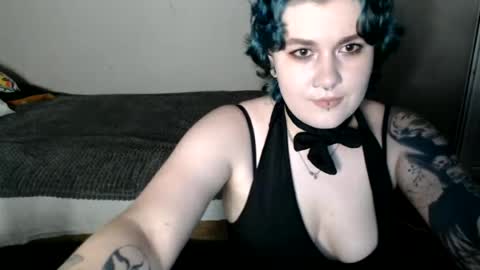 Snapshot of aphrodite_2005 chatting on June 11, 7:12 pm Aphrodite online show from June 11, 7:12 pm