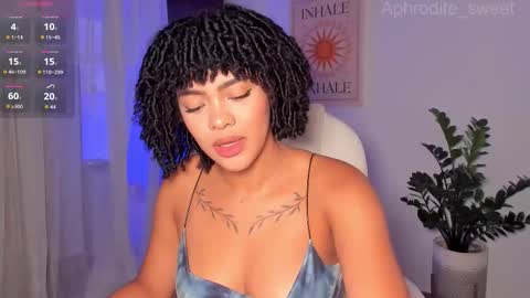 Snapshot of aphrodite_sweet chatting on March 3, 8:04 pm Karla online show from March 3, 8:04 pm