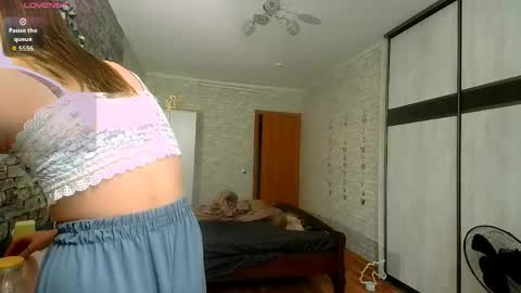 Aphrodite online show from April 4, 11:08 am