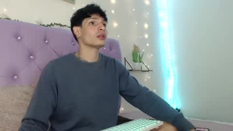 Apolo online show from March 2, 4:42 pm