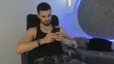 Apolo Lux  online show from February 6, 9:07 pm