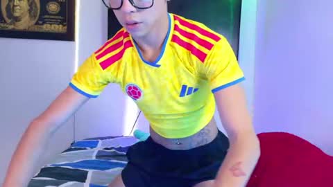 Snapshot of apolo_prince1 chatting on June 17, 1:08 am Apolo online show from June 17, 1:08 am