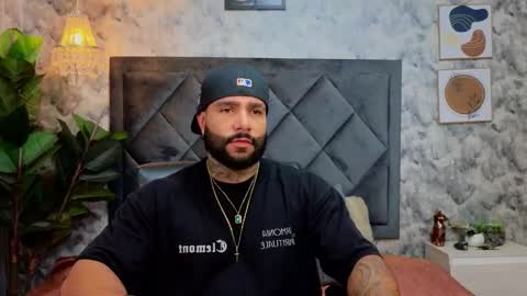 Apolo online show from November 18, 8:24 pm