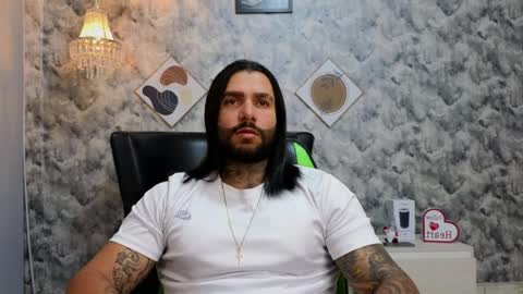 Snapshot of apolo_ryder chatting on April 1, 8:50 pm APOLO online show from April 1, 8:50 pm