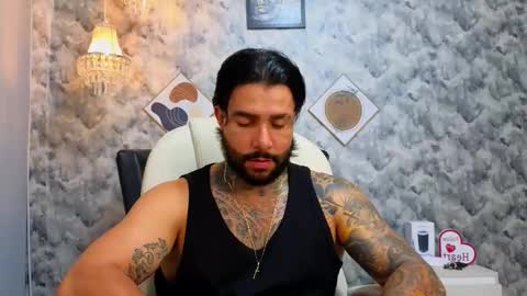 Snapshot of apolo_ryder chatting on April 10, 10:25 pm APOLO online show from April 10, 10:25 pm