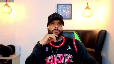 Snapshot of apolo_ryder chatting on May 6, 12:30 am APOLO online show from May 6, 12:30 am