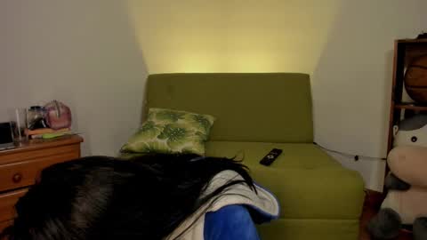 Snapshot of apolorising_ chatting on October 2, 2:18 am Lola Apolo online show from October 2, 2:18 am