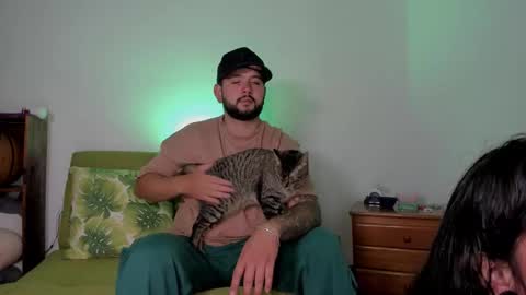 Snapshot of apolorising_ chatting on October 13, 1:27 am Lola Apolo online show from October 13, 1:27 am