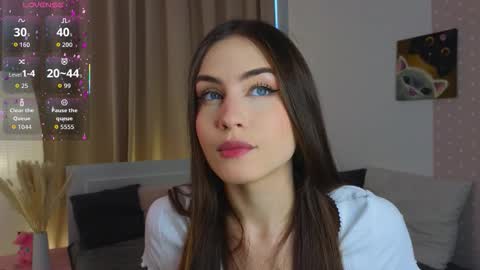 Vicki online show from November 21, 9:08 am