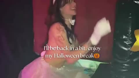   online show from October 20, 12:05 pm