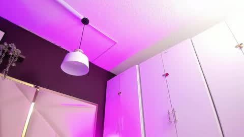 April online show from November 13, 11:20 am