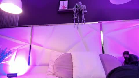 April online show from April 1, 11:44 am