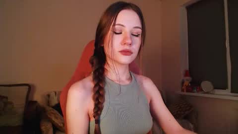 Snapshot of april_felicity chatting on March 13, 7:20 pm April online show from March 13, 7:20 pm