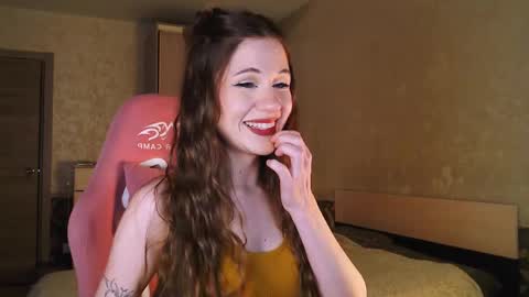 Snapshot of april_felicity chatting on April 14, 5:41 pm April online show from April 14, 5:41 pm