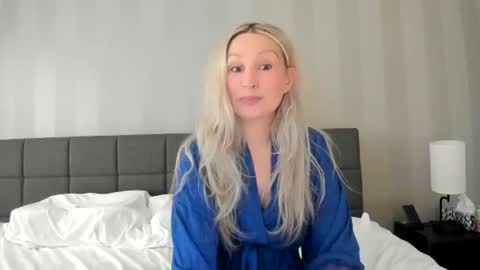 Snapshot of aprilaudrey_ chatting on June 9, 8:31 pm Audrey Im usually online every single day except sundays from and 20 pm uk time online show from June 9, 8:31 pm