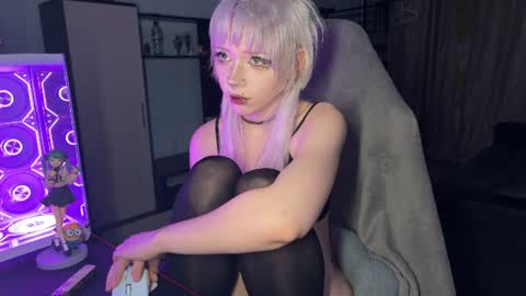 april online show from July 22, 8:44 pm
