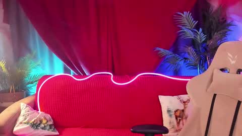 aprill_o_nill online show from February 15, 5:42 pm