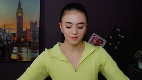 Snapshot of aprillswift_ chatting on January 25, 2:14 pm Aprill online show from January 25, 2:14 pm