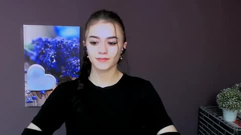 Snapshot of aprillswift_ chatting on March 7, 2:23 pm Aprill online show from March 7, 2:23 pm