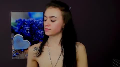 Snapshot of aprillswift_ chatting on March 10, 2:48 pm Aprill online show from March 10, 2:48 pm