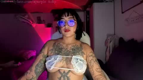 Snapshot of apurple_tulip chatting on July 8, 2:27 am online show from July 8, 2:27 am