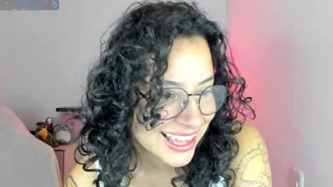 Snapshot of aqua_emilly chatting on January 8, 9:28 pm aqua emilly online show from January 8, 9:28 pm