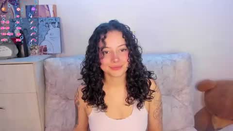 aqua emilly online show from July 26, 11:00 pm
