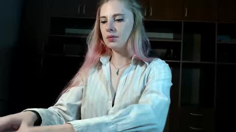 aqualen online show from October 19, 11:33 am