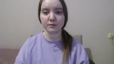 Snapshot of aquanarmin chatting on January 7, 8:13 am Josefin online show from January 7, 8:13 am