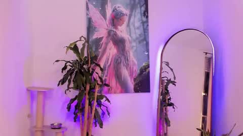 Snapshot of aquariaafairy_ chatting on October 16, 11:06 pm aquariaafairy_ online show from October 16, 11:06 pm