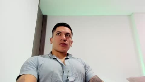 Jonathan online show from May 27, 6:27 pm
