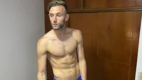 Snapshot of aquilesmade chatting on December 14, 4:09 pm Aquilesmade online show from December 14, 4:09 pm