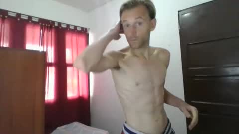 Snapshot of aquilesmade chatting on October 30, 3:13 pm Aquilesmade online show from October 30, 3:13 pm