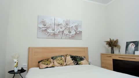 Lina online show from September 27, 9:03 am