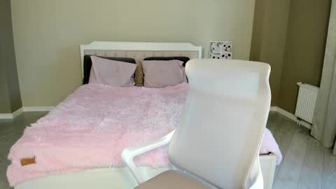 Lina online show from October 19, 8:48 am