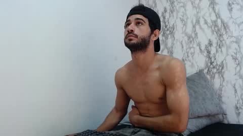 Snapshot of arabe_go chatting on February 25, 4:55 am arabe_go online show from February 25, 4:55 am