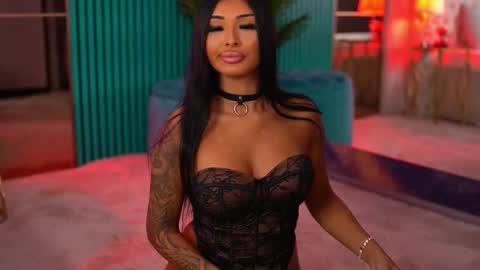 arabellaposh online show from September 15, 7:19 am