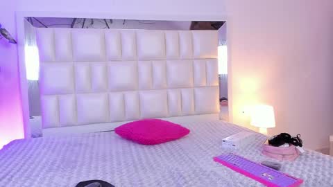   online show from December 24, 5:27 am