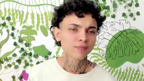 Snapshot of arceluuz chatting on December 27, 3:53 am Arceluz online show from December 27, 3:53 am