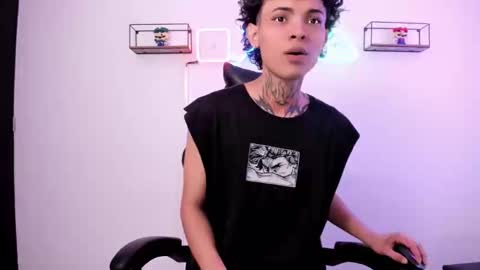 Snapshot of arceluuz chatting on January 31, 7:29 pm Arceluz online show from January 31, 7:29 pm