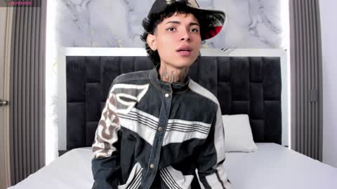 Snapshot of arceluuz chatting on February 7, 7:06 pm Arceluz online show from February 7, 7:06 pm