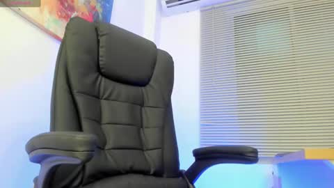 Snapshot of arceluuz chatting on March 8, 11:07 pm Arceluz online show from March 8, 11:07 pm