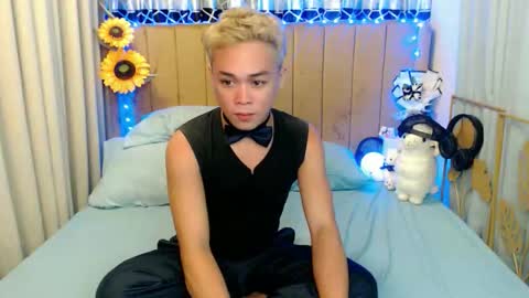 Snapshot of archie_moreno chatting on June 11, 12:03 pm ARCHIE online show from June 11, 12:03 pm