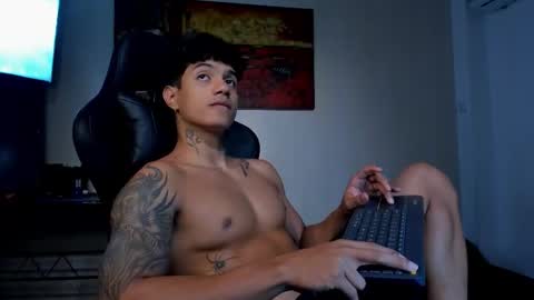 aress444 online show from December 14, 9:52 pm