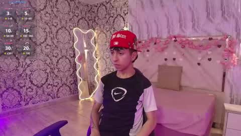 Snapshot of aress_tay chatting on May 25, 3:23 am aress_tay online show from May 25, 3:23 am