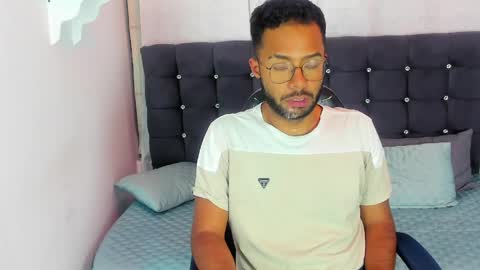 Alex Cortez online show from April 30, 8:57 pm