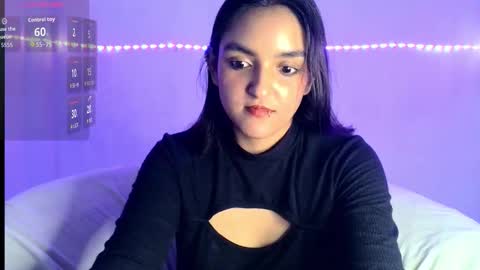 Snapshot of ari_20_ chatting on February 25, 5:17 am Bella online show from February 25, 5:17 am