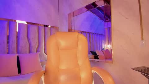 ARI  online show from October 10, 11:42 am