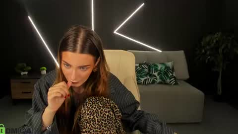 Snapshot of ari_sollis chatting on July 25, 8:06 pm Ari sollis online show from July 25, 8:06 pm